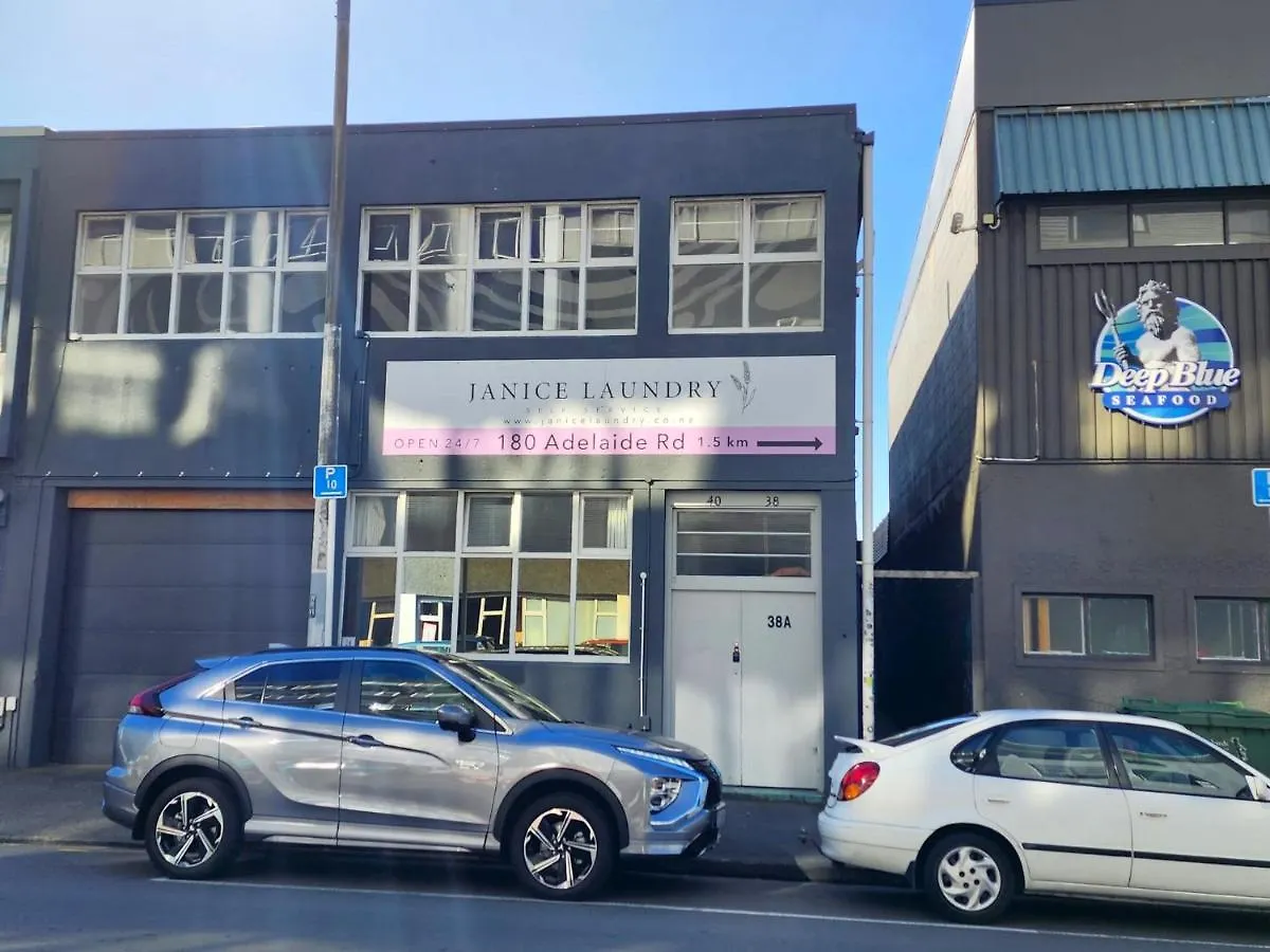 U Suites On Webb Wellington Apartment